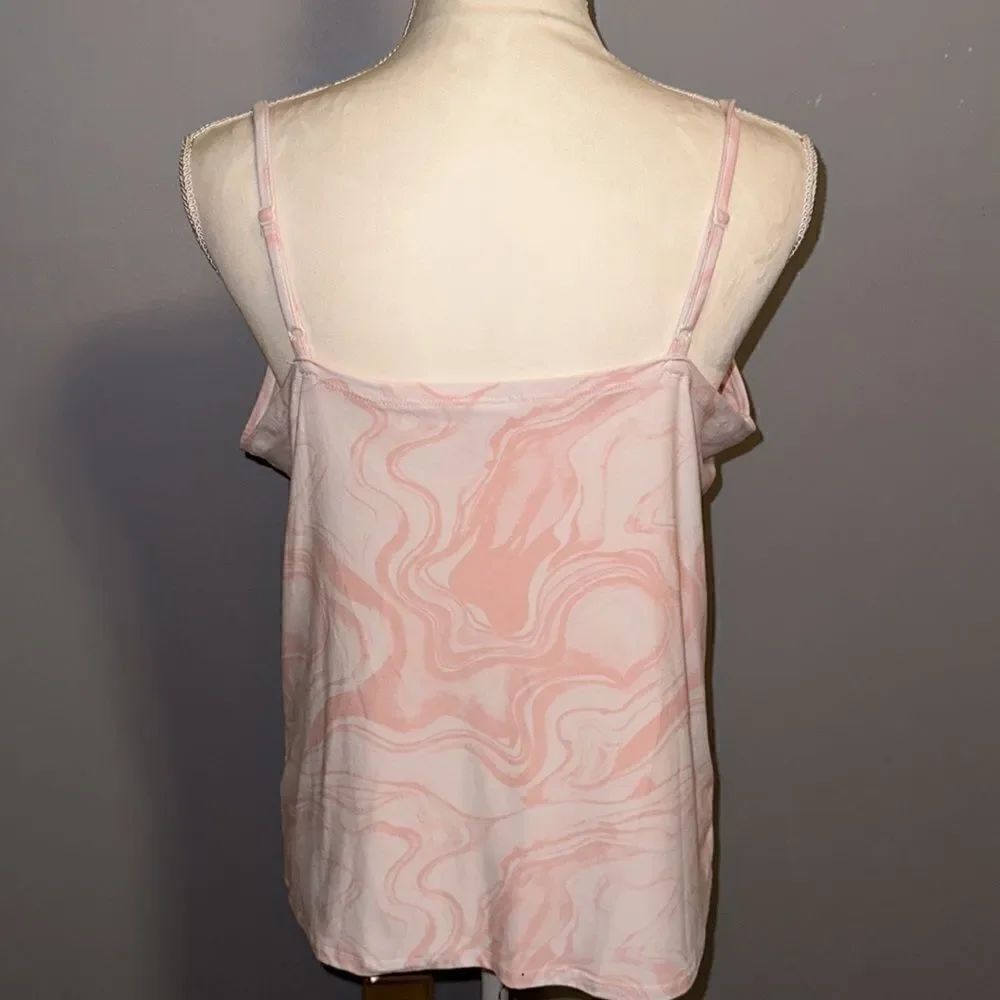 No Boundaries Tank!  - Picture 3 of 9